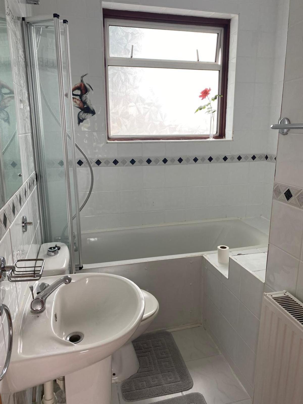 Lovely Rooms In West London Northolt  Extérieur photo