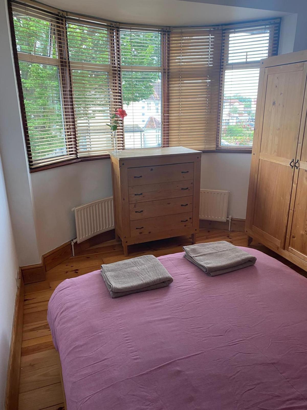Lovely Rooms In West London Northolt  Extérieur photo